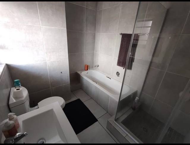 2 BEDROOM APARTMENT FOR SALE IN BENONI CENTRAL